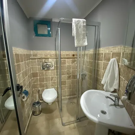 Hotel Alanya לינה וארוחת בוקר 3*