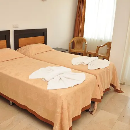 Hotel Alanya Bed & Breakfast 3*