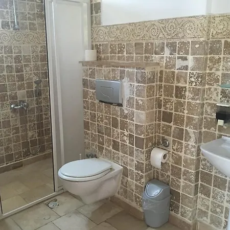 לינה וארוחת בוקר Hotel Alanya 3*