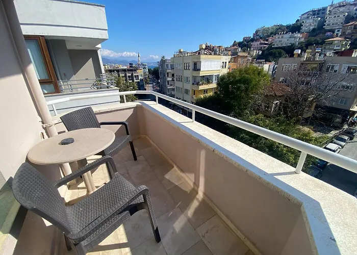 Hotel Alanya فندق 3*