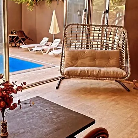 Hotel Alanya فندق مبيت وإفطار 3*