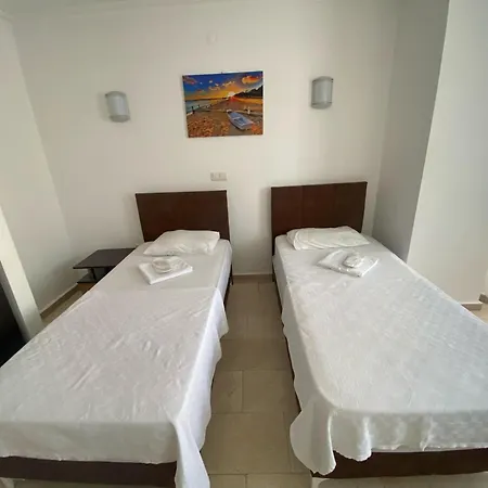 فندق مبيت وإفطار Hotel Alanya ألانيا